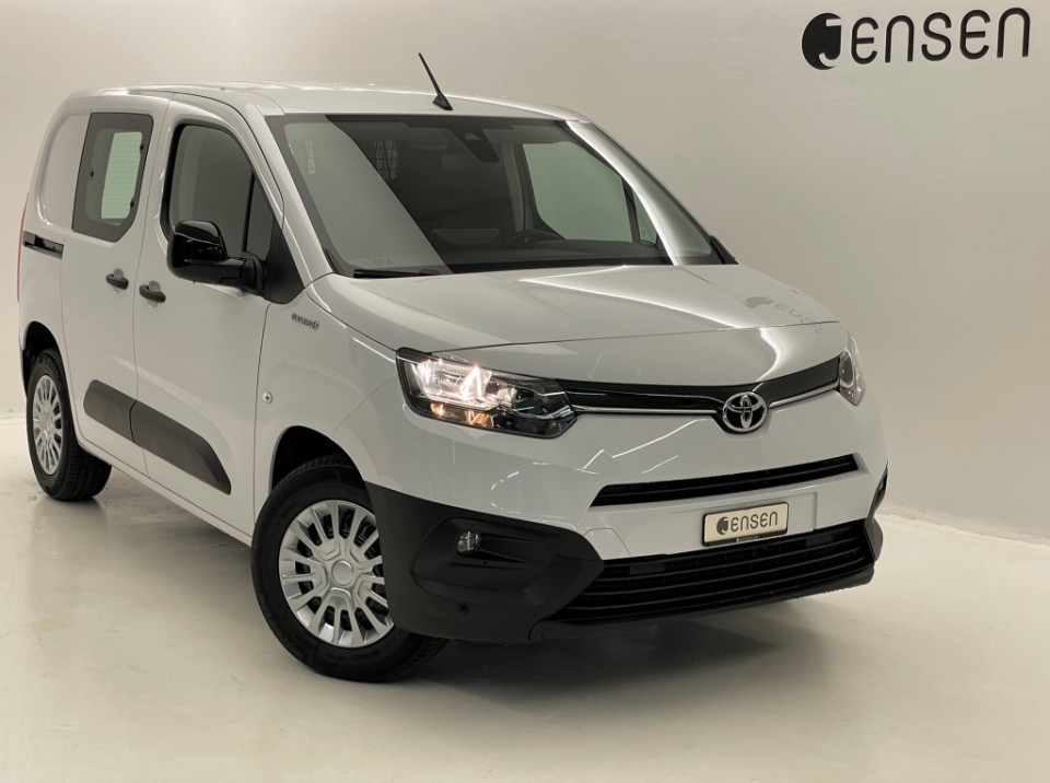 TOYOTA Proace City Van EV 50 kWh Active Medium