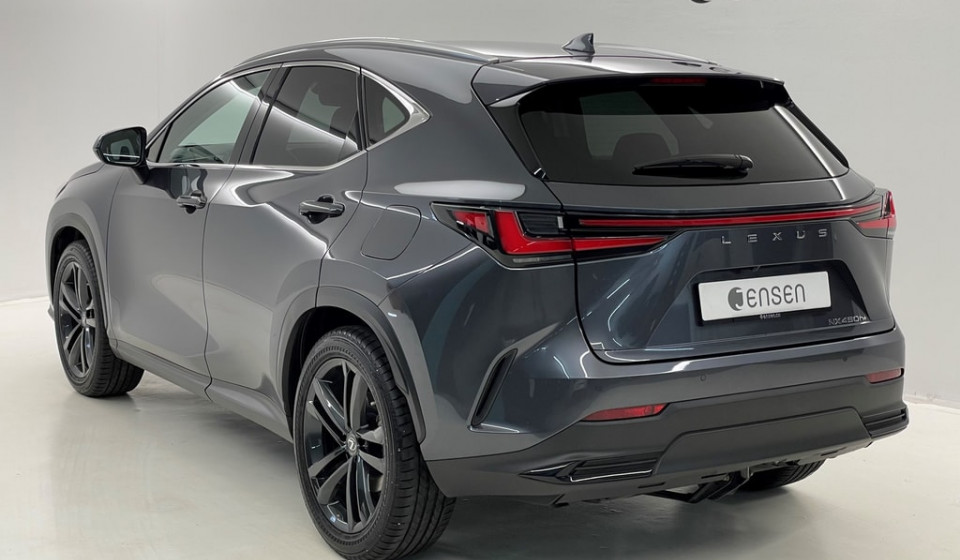 LEXUS NX 450h+ Comfort E-FOUR Plug-in-Hybrid