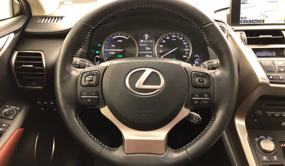 LEXUS NX 300h Excellence