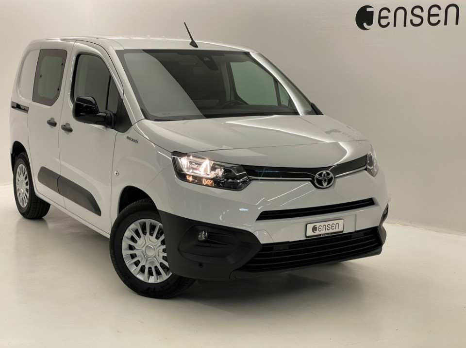 TOYOTA Proace City Van EV 50 kWh Active Medium