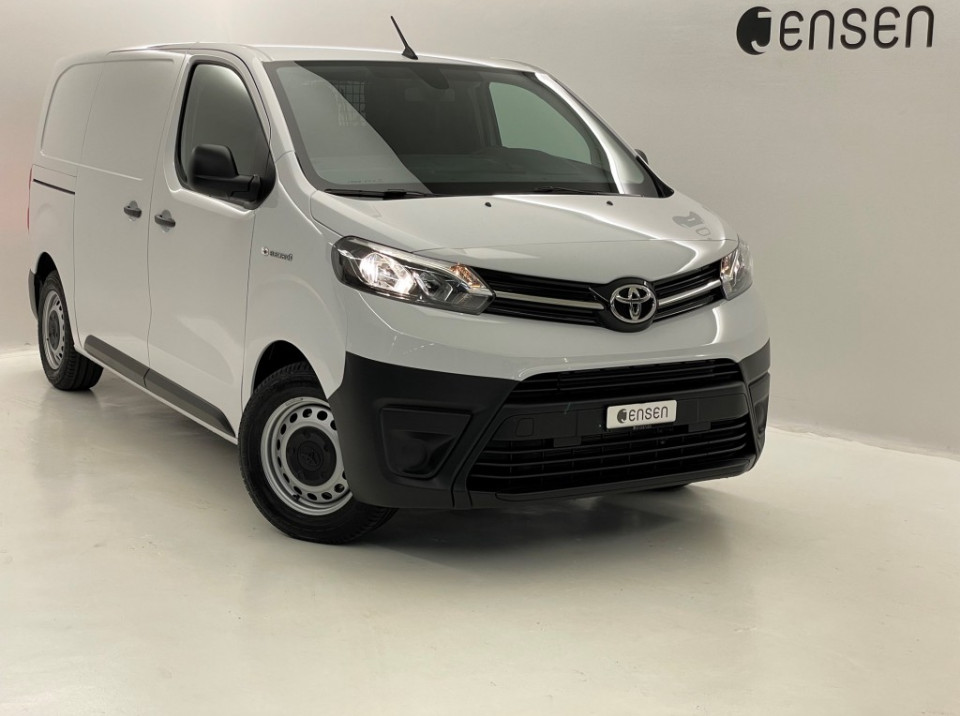 TOYOTA Proace EV 75kWh Medium Active