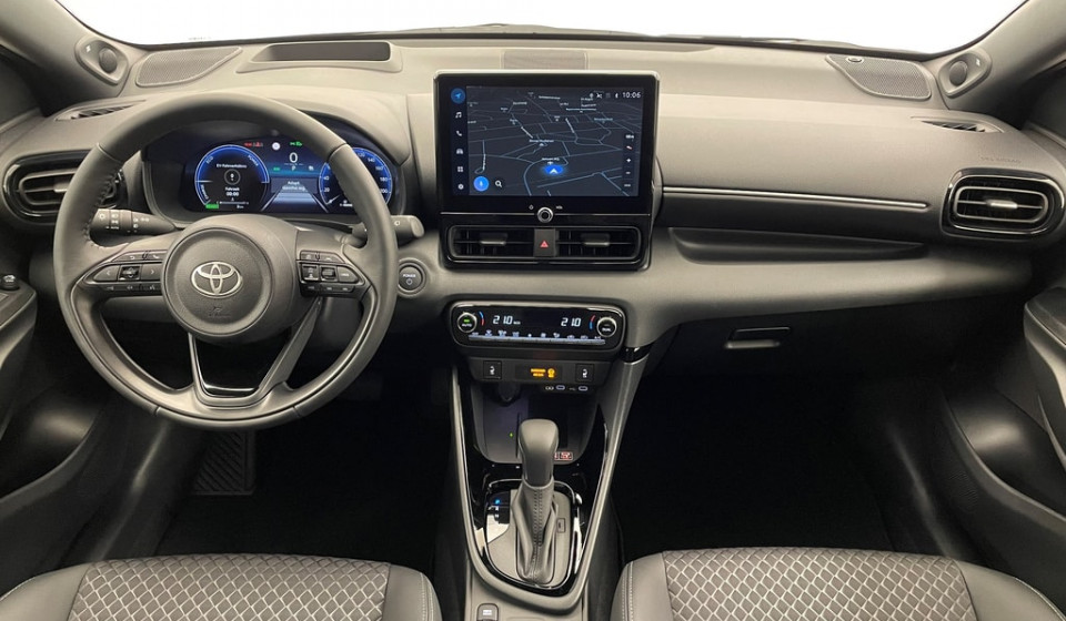 TOYOTA Yaris Hybrid 1.5 Premium