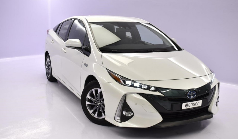 TOYOTA Prius Plug-in Hybrid 1.8 Premium