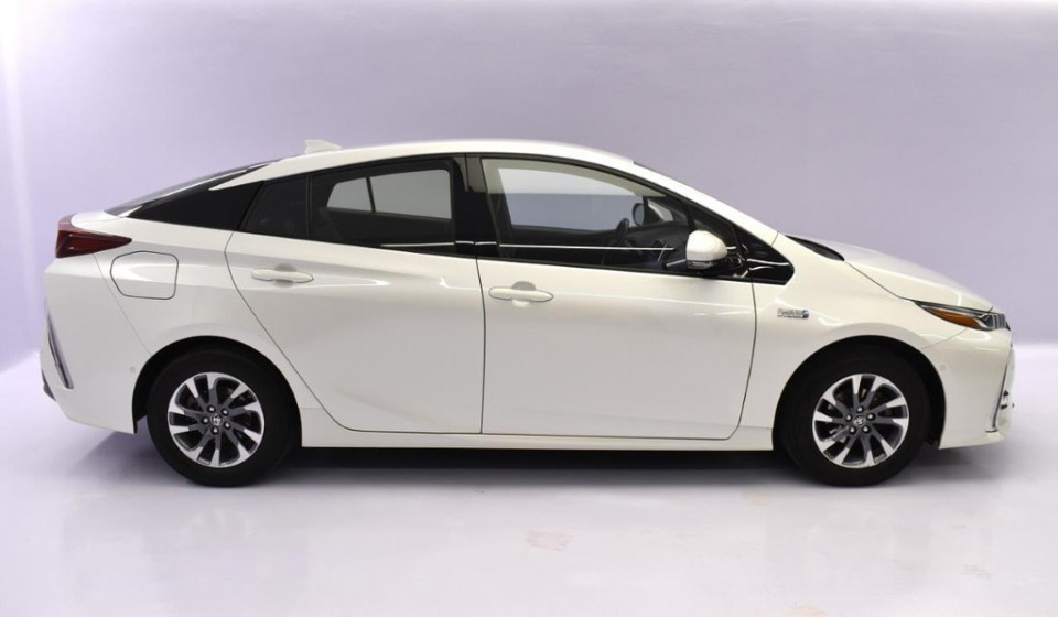 TOYOTA Prius Plug-in Hybrid 1.8 Premium