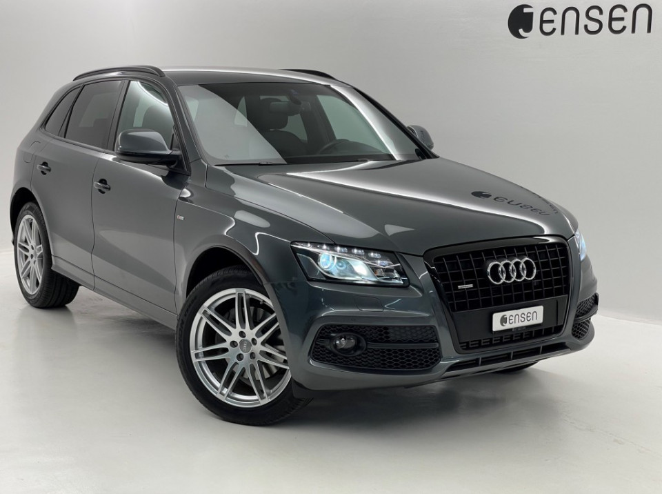 AUDI Q5 3.0 TDI quattro S-tronic