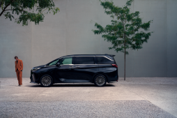 Lexus LM MPV